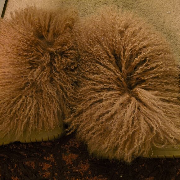Bearpaw fur boots - Picture 3 of 6